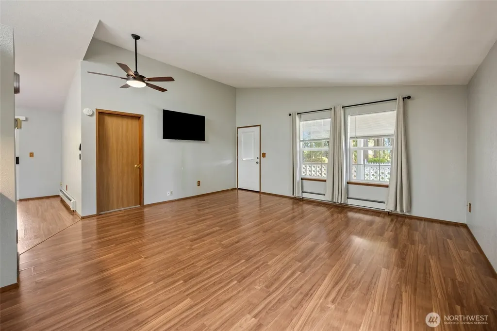7123 Lakeside Street SW Olympia WA 98512