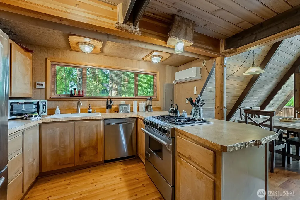 171 Timberline Drive Packwood WA 98361