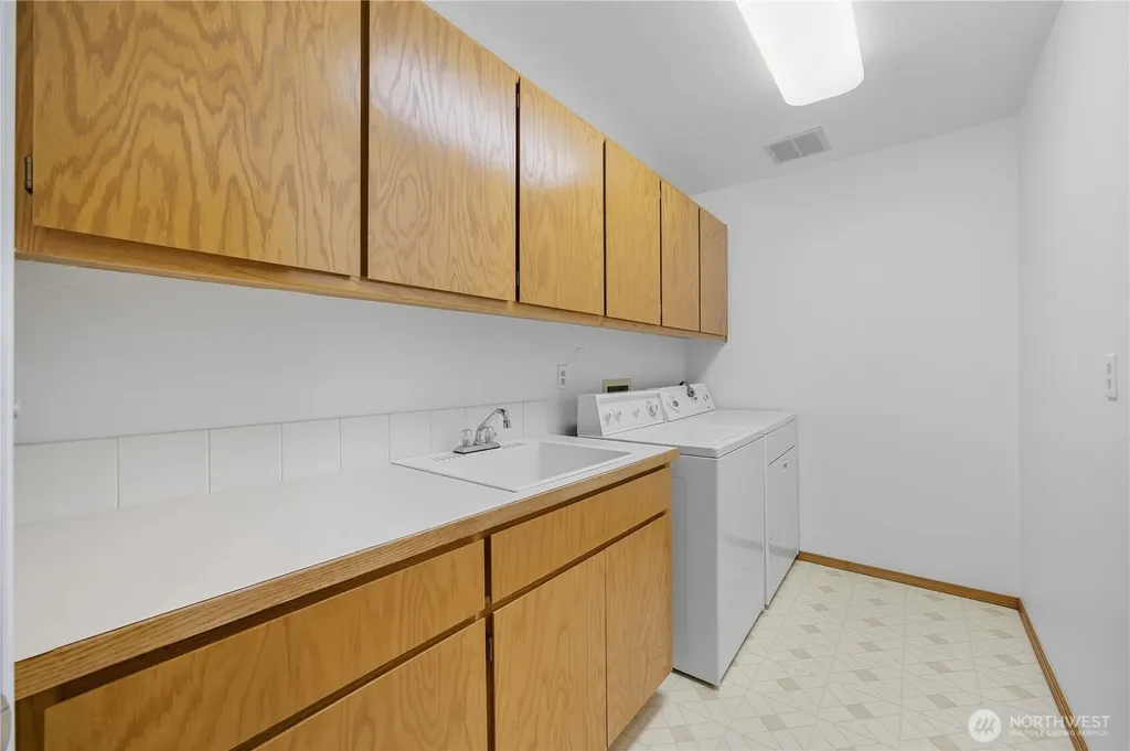 5404 Collins Road West Richland WA 99353