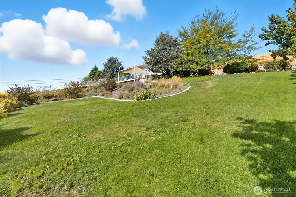 5404 Collins Road West Richland WA 99353