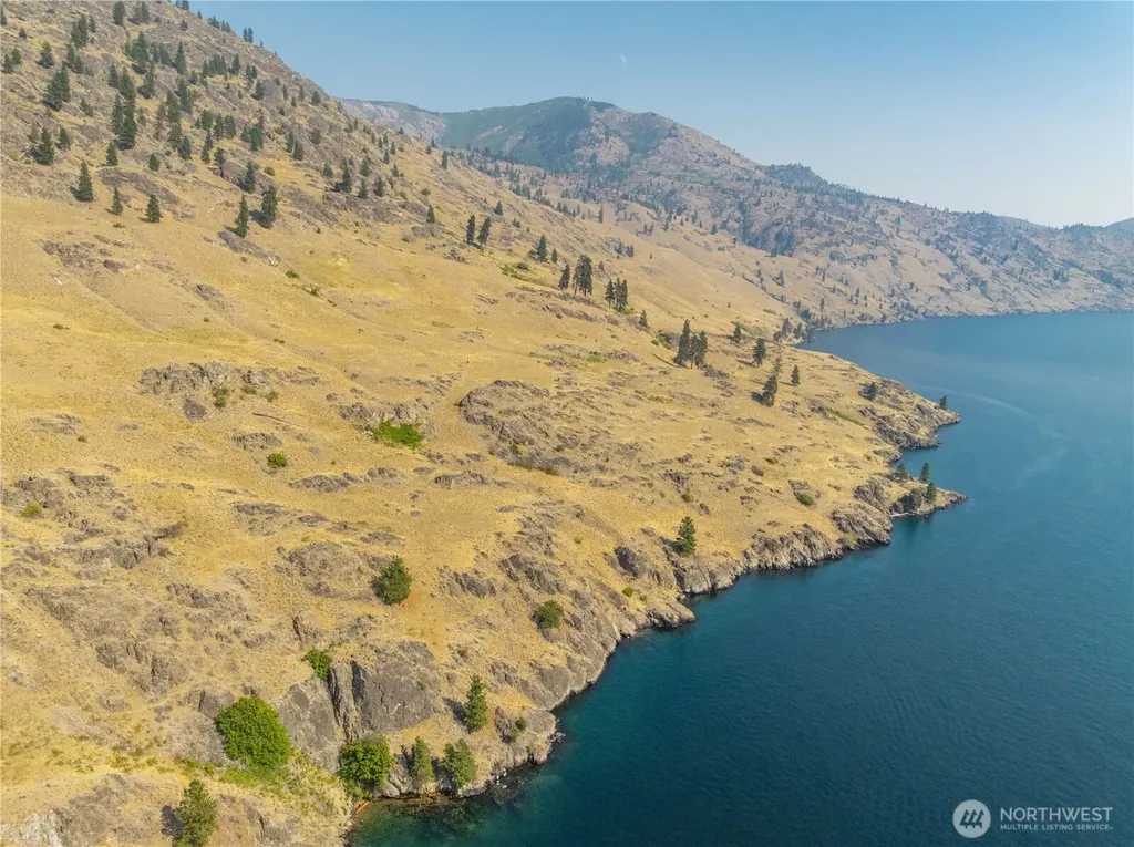 8 N Waterway Manson WA 98831