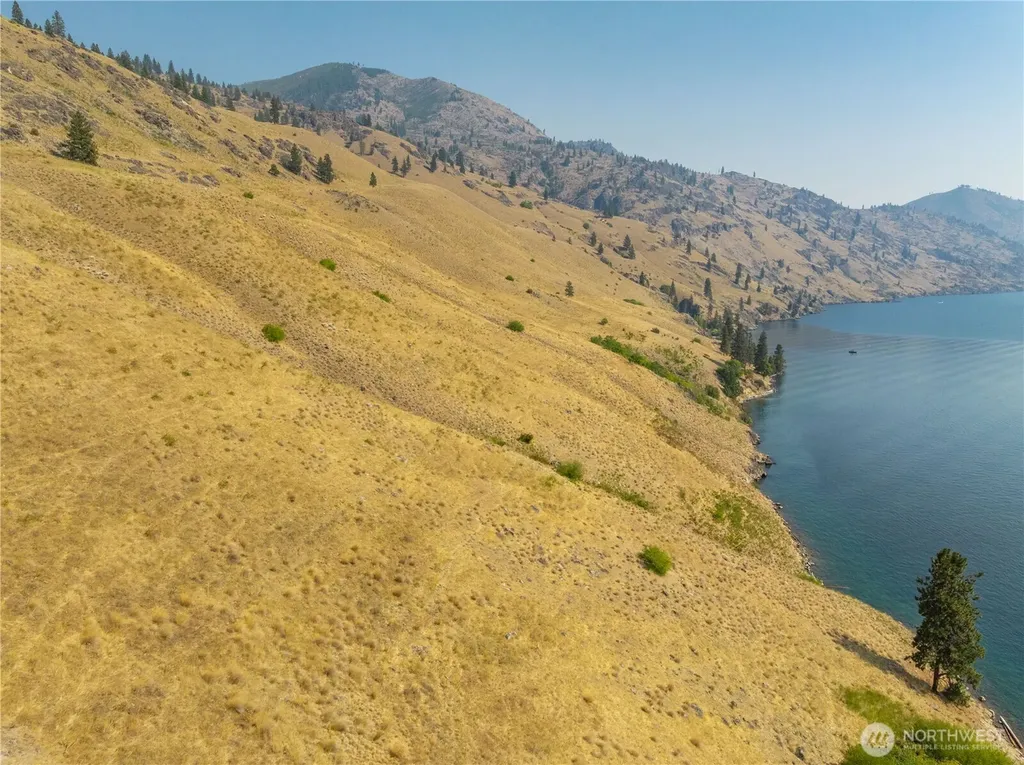 8 N Waterway Manson WA 98831