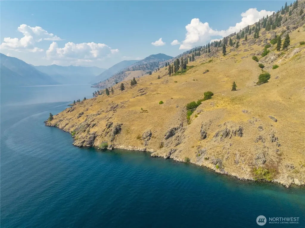 8 N Waterway Manson WA 98831