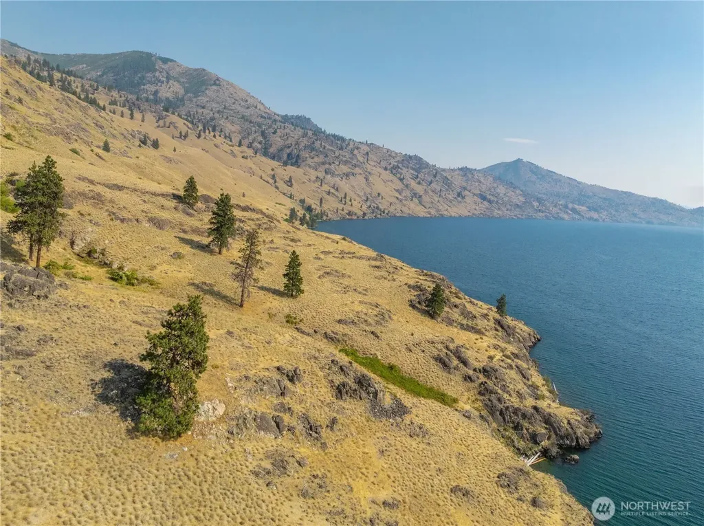 8 N Waterway Manson WA 98831