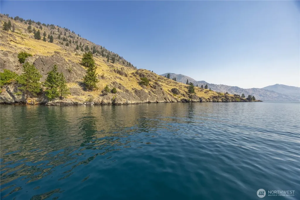 8 N Waterway Manson WA 98831