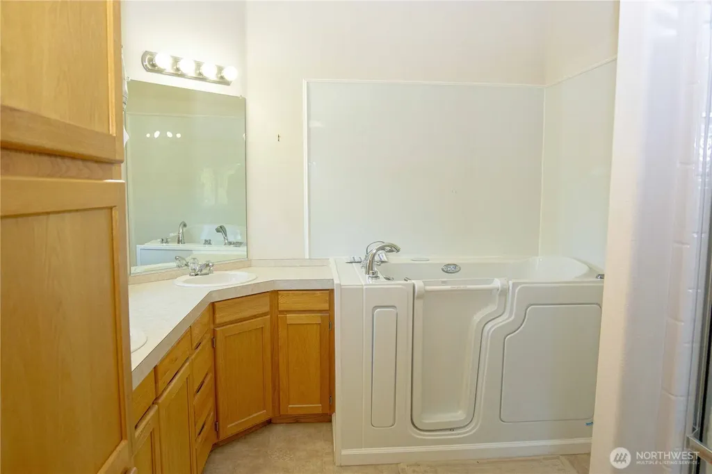 660 Elk Loop Sequim WA 98382