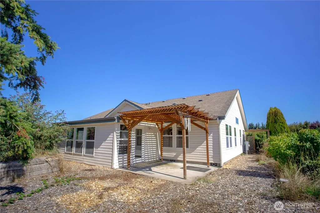 660 Elk Loop Sequim WA 98382