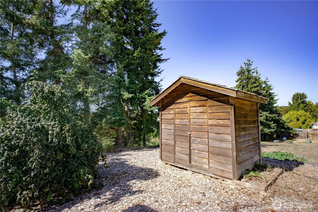 660 Elk Loop Sequim WA 98382