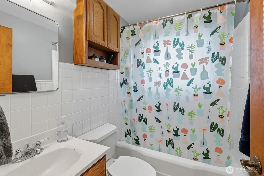 1492 SW Kelly Avenue Chehalis WA 98532