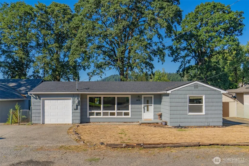 1492 SW Kelly Avenue Chehalis WA 98532