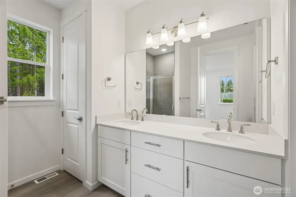 11 Mccartney Peak Lane Port Ludlow WA 98365