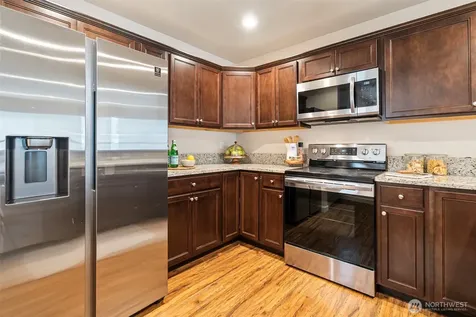 2434 Yakima Court Tacoma WA 98405
