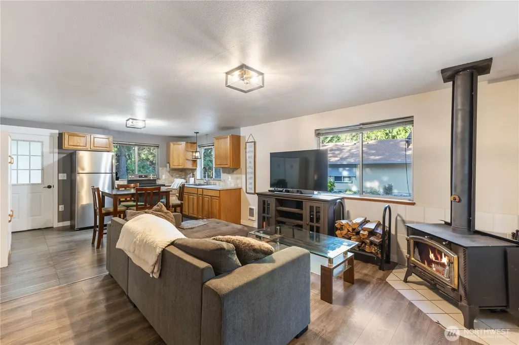 17738 N Beachside Drive SE Yelm WA 98597
