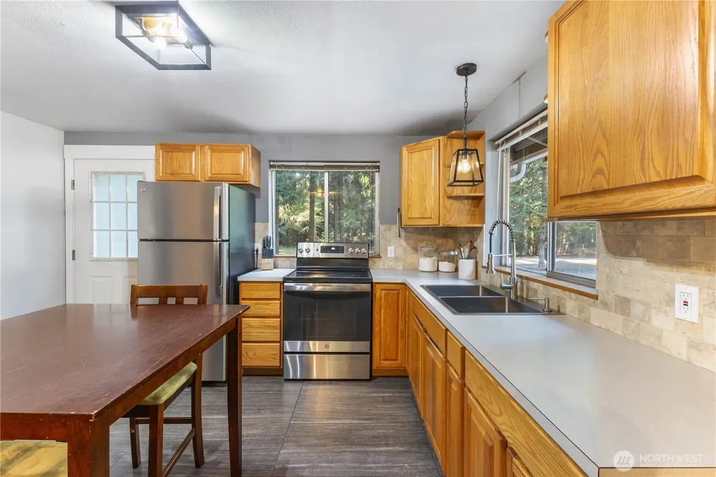 17738 N Beachside Drive SE Yelm WA 98597
