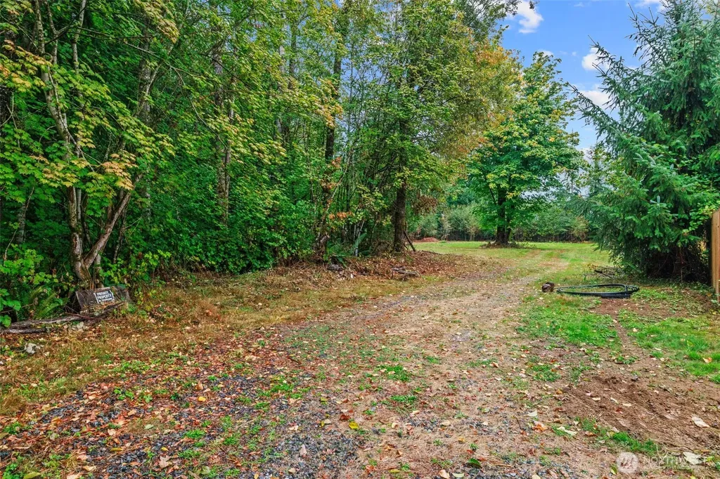 10327 174th Avenue NE Granite Falls WA 98252