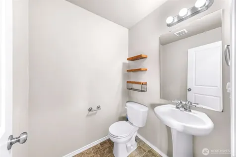 930 Cove View Circle Oak Harbor WA 98277