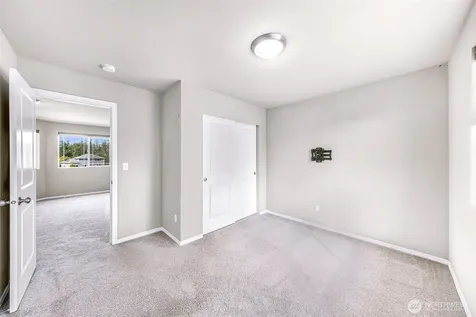 930 Cove View Circle Oak Harbor WA 98277
