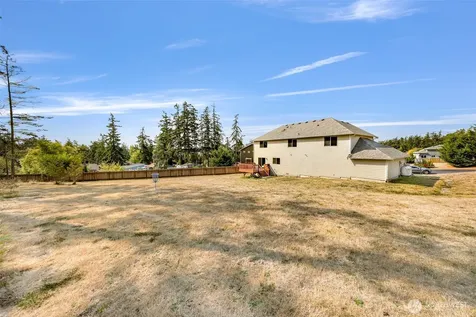 930 Cove View Circle Oak Harbor WA 98277