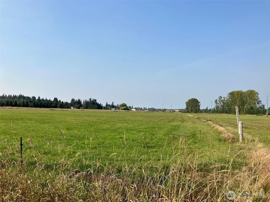 23 156th Street NE Marysville WA 98271