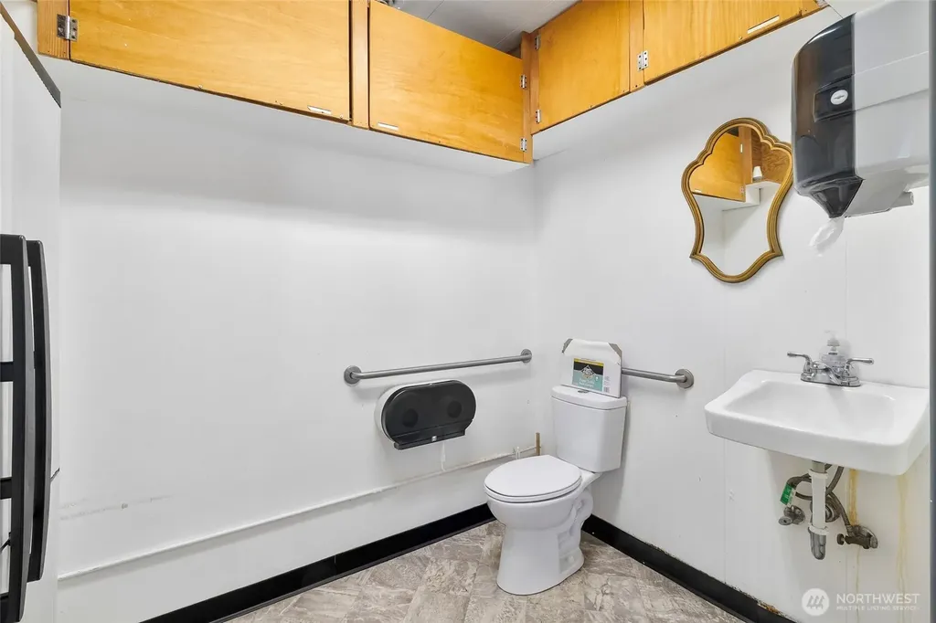 321 D Street Blaine WA 98230
