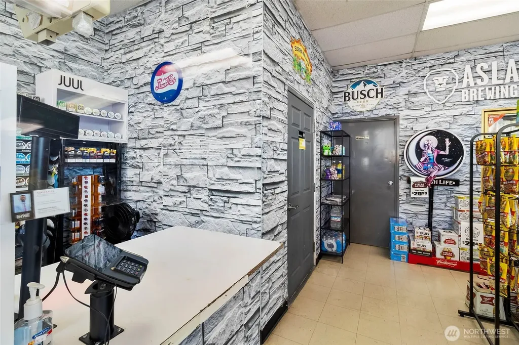 321 D Street Blaine WA 98230