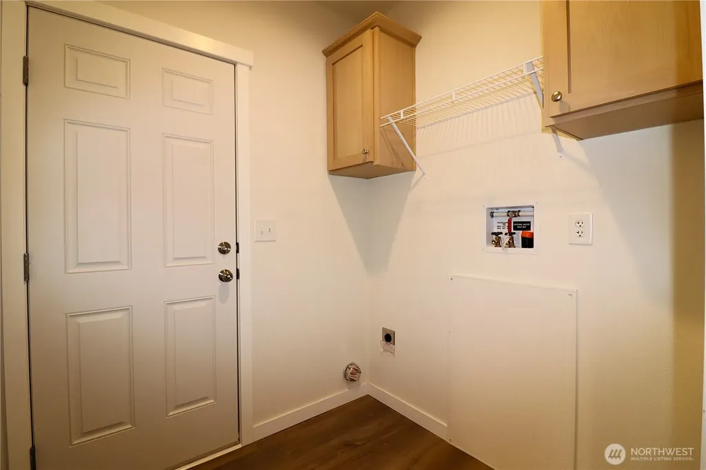 3421 S 182nd Street Seatac WA 98188