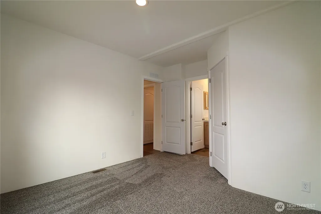 3213 S 182nd Place Seatac WA 98188