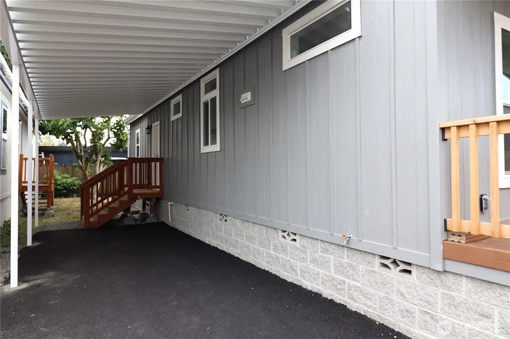3213 S 182nd Place Seatac WA 98188