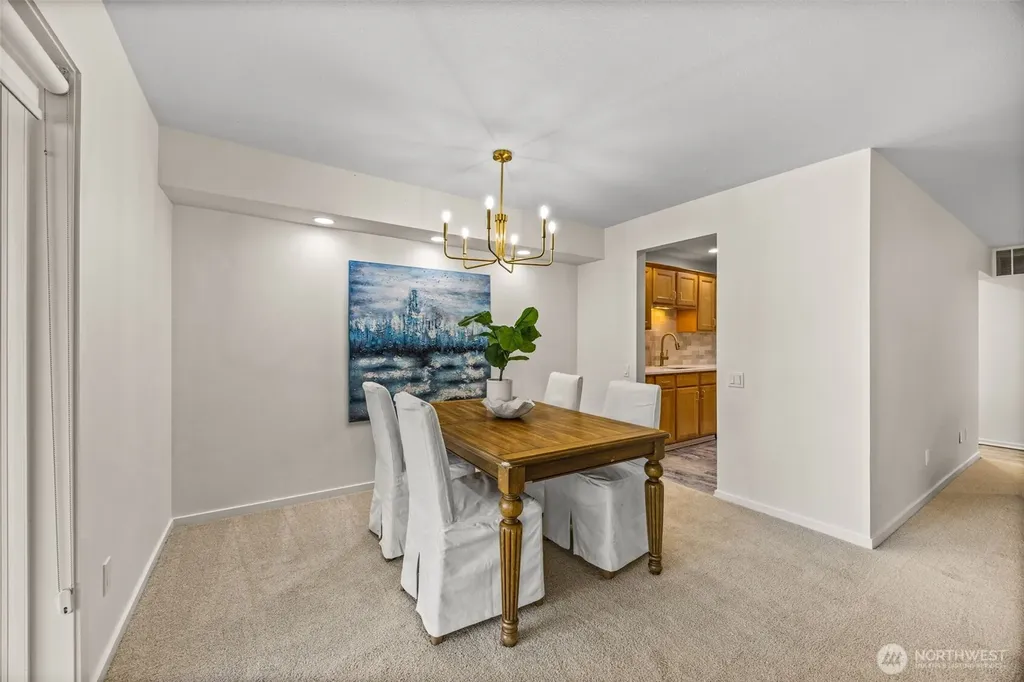 17442 NE 40th Place Redmond WA 98052