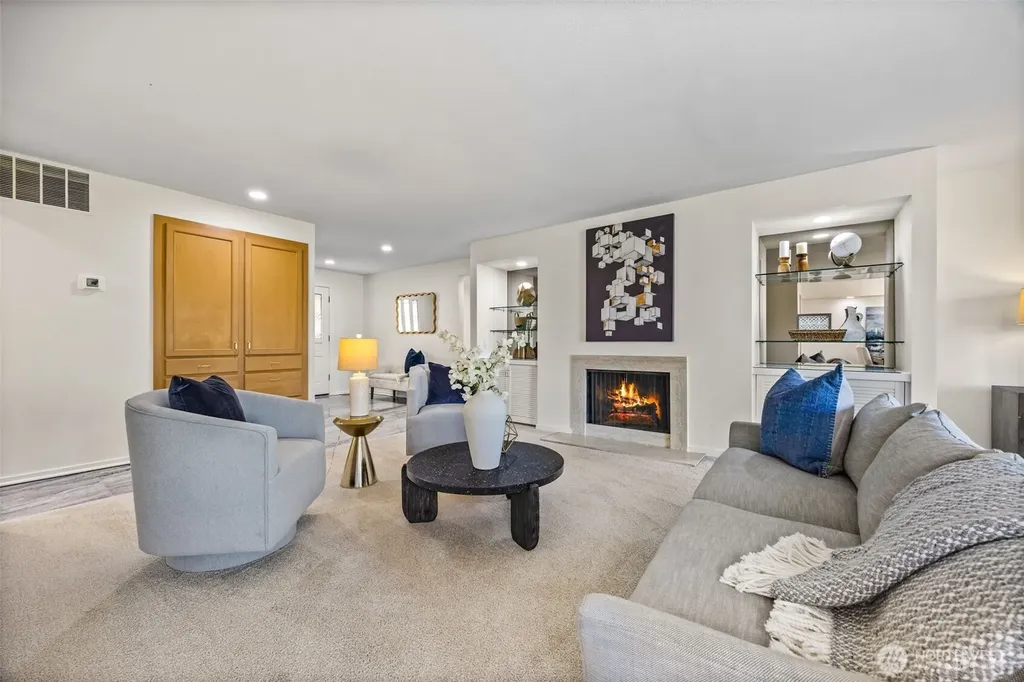 17442 NE 40th Place Redmond WA 98052