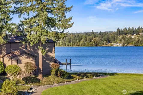 17442 NE 40th Place Redmond WA 98052