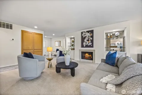 17442 NE 40th Place Redmond WA 98052