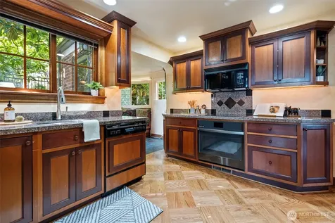 88 N Orchard Road Tacoma WA 98406