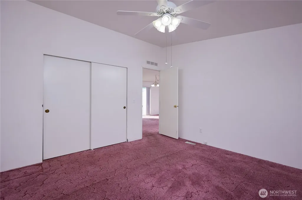 808 SE Mockingbird Drive College Place WA 99324