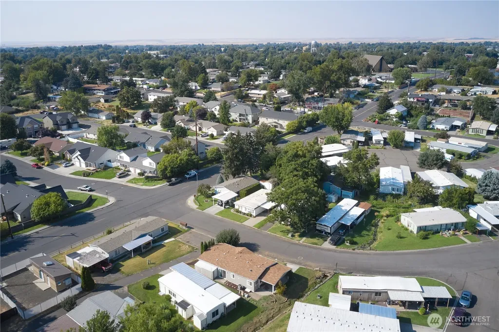 808 SE Mockingbird Drive College Place WA 99324
