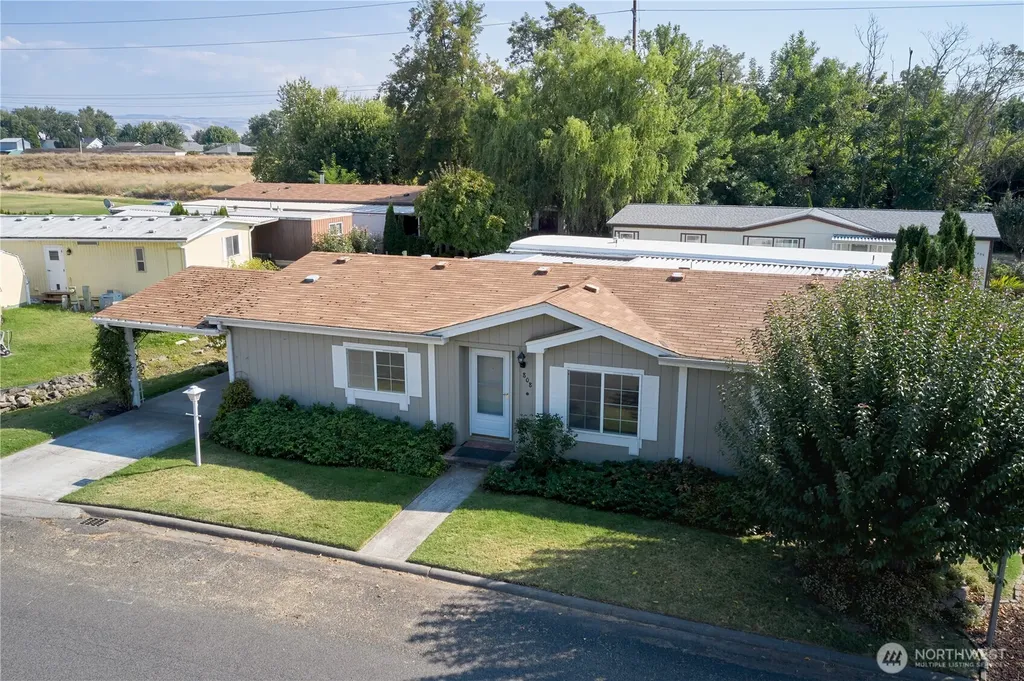 808 SE Mockingbird Drive College Place WA 99324
