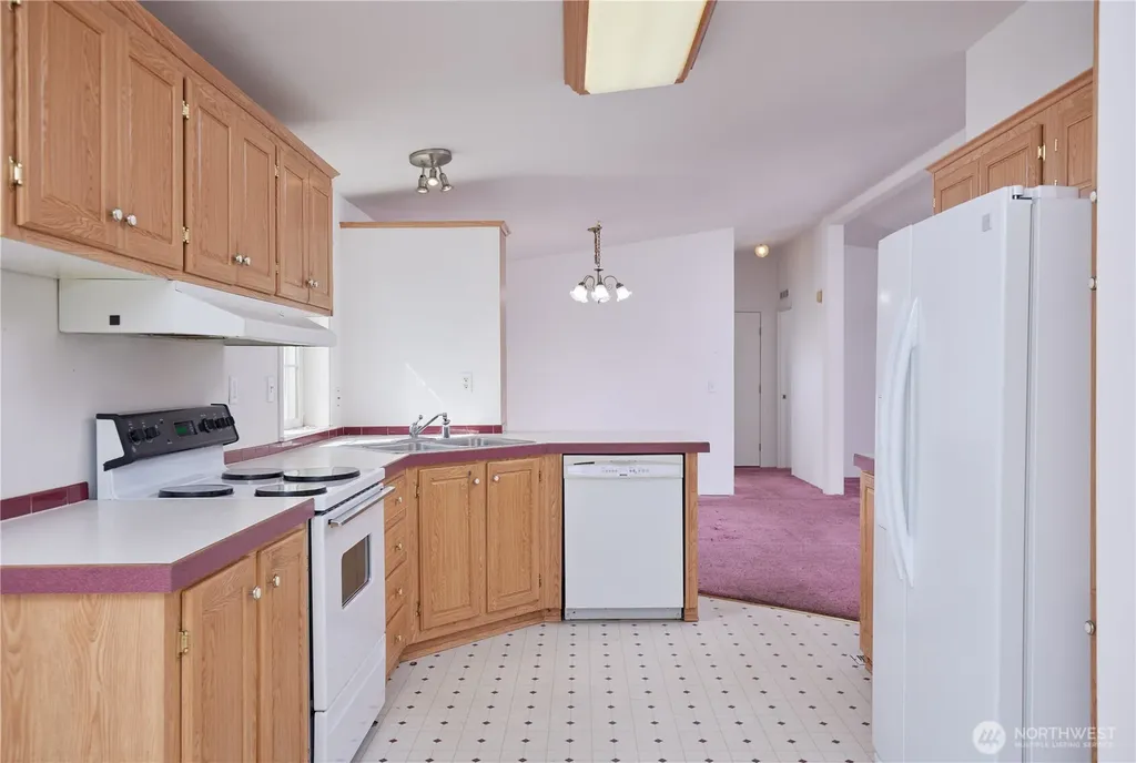 808 SE Mockingbird Drive College Place WA 99324