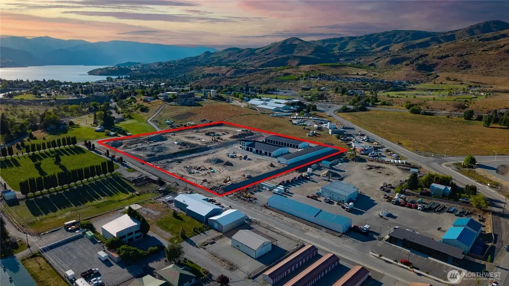 73 E Shop Avenue Chelan WA 98816