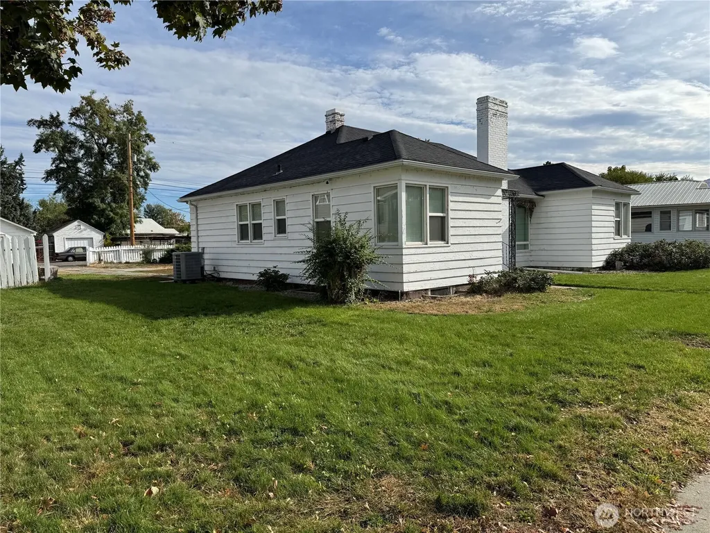 317 Ash Street S Omak WA 98841