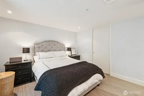 820 Blanchard Street Seattle WA 98121