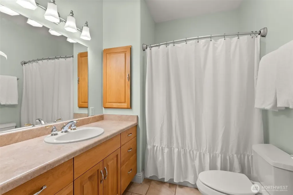 1480 Pacific Avenue Raymond WA 98577