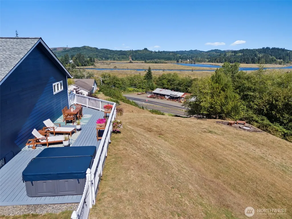 1480 Pacific Avenue Raymond WA 98577