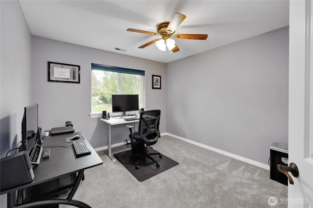 2440 Alaska Avenue E Port Orchard WA 98366