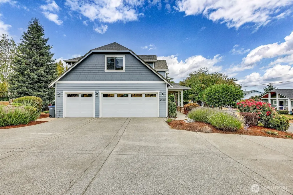 2440 Alaska Avenue E Port Orchard WA 98366