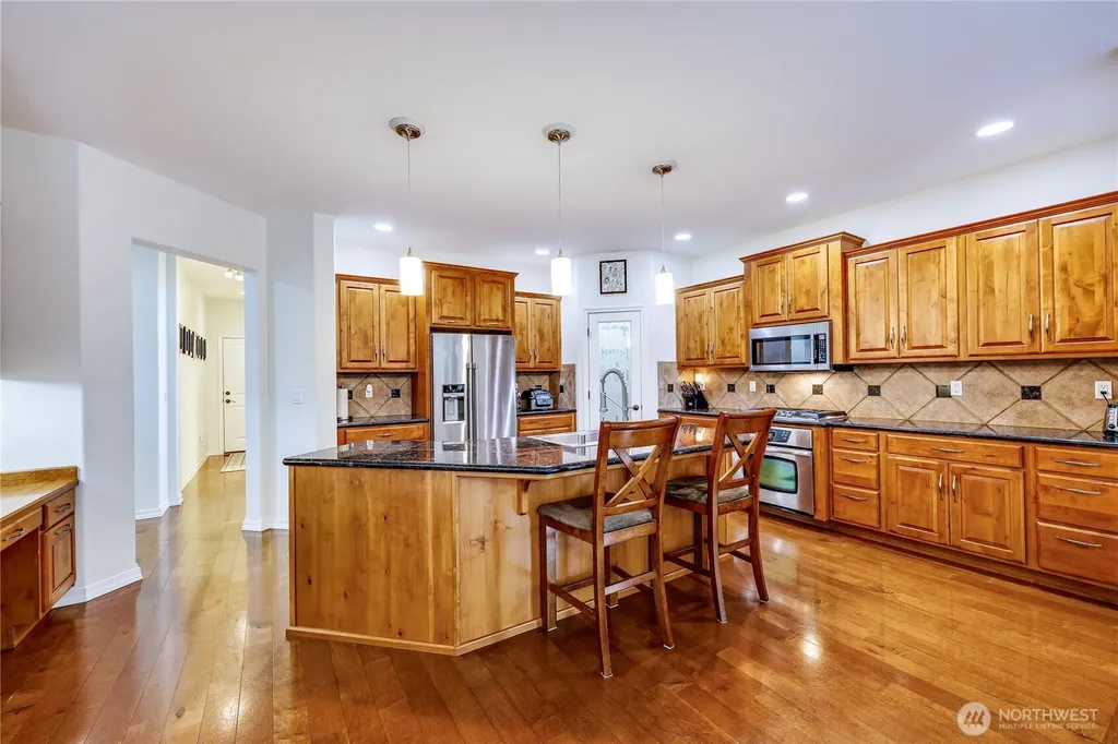 2440 Alaska Avenue E Port Orchard WA 98366