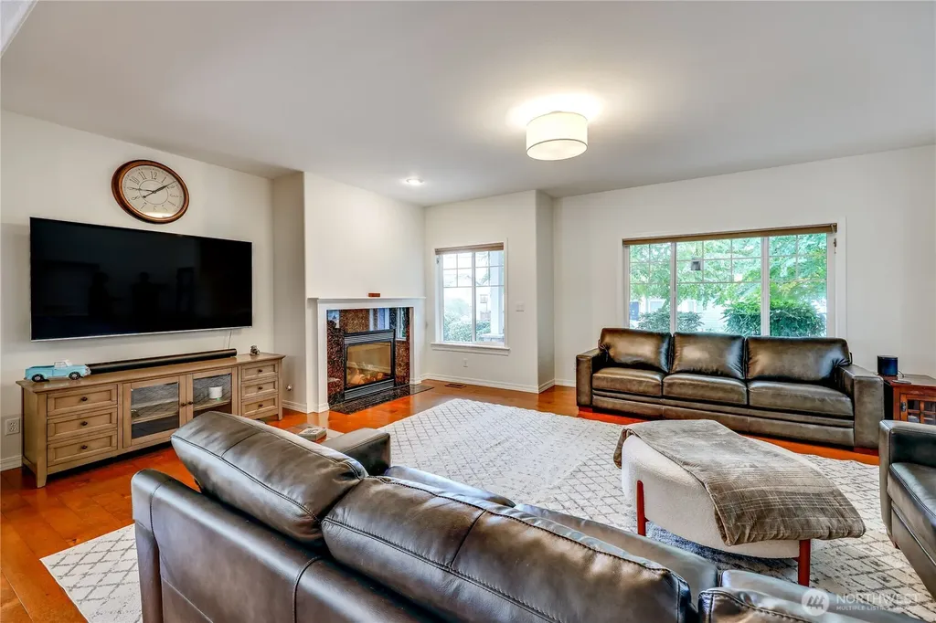 2440 Alaska Avenue E Port Orchard WA 98366