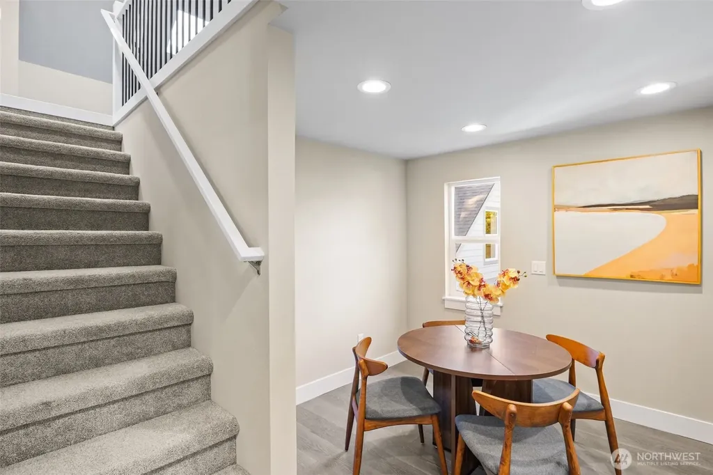 9547 Wallingford Avenue N Seattle WA 98103