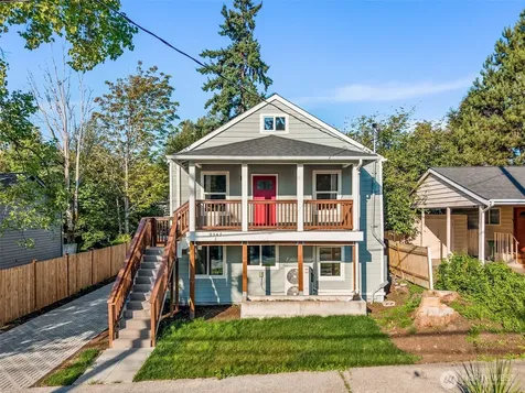 9547 Wallingford Avenue N Seattle WA 98103