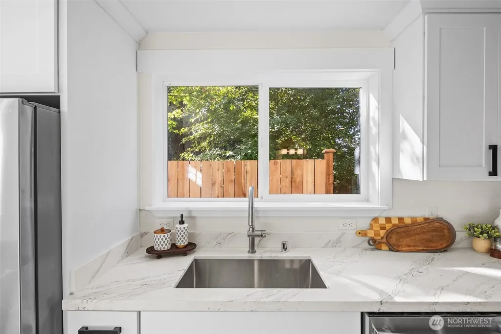 9545 Wallingford Avenue N Seattle WA 98103