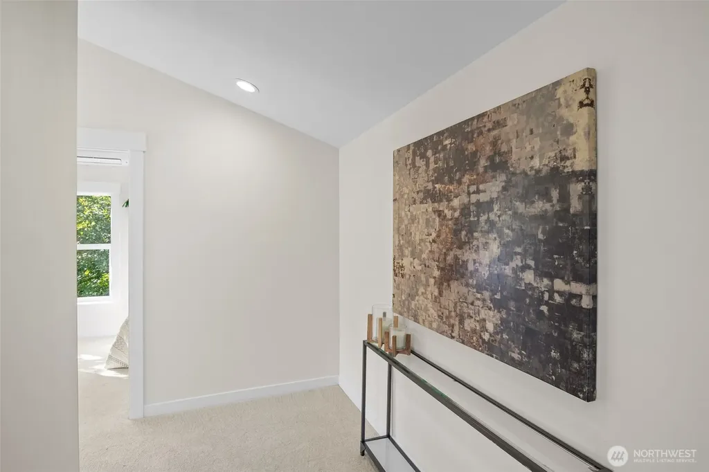 9545 Wallingford Avenue N Seattle WA 98103